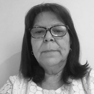 Prof. Dina Lecaros